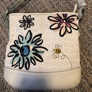 Coach Bee & Flower white shoulder purse